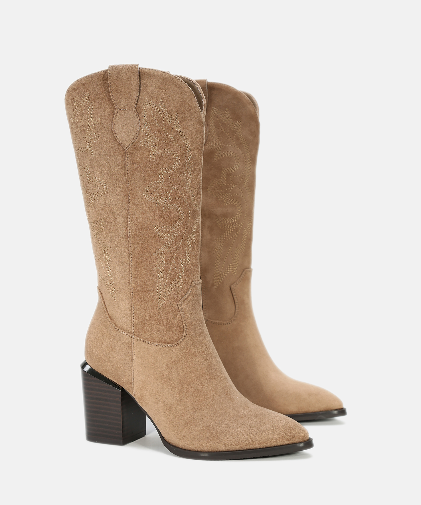 Botas cowboy media caña detalle tacón image number null